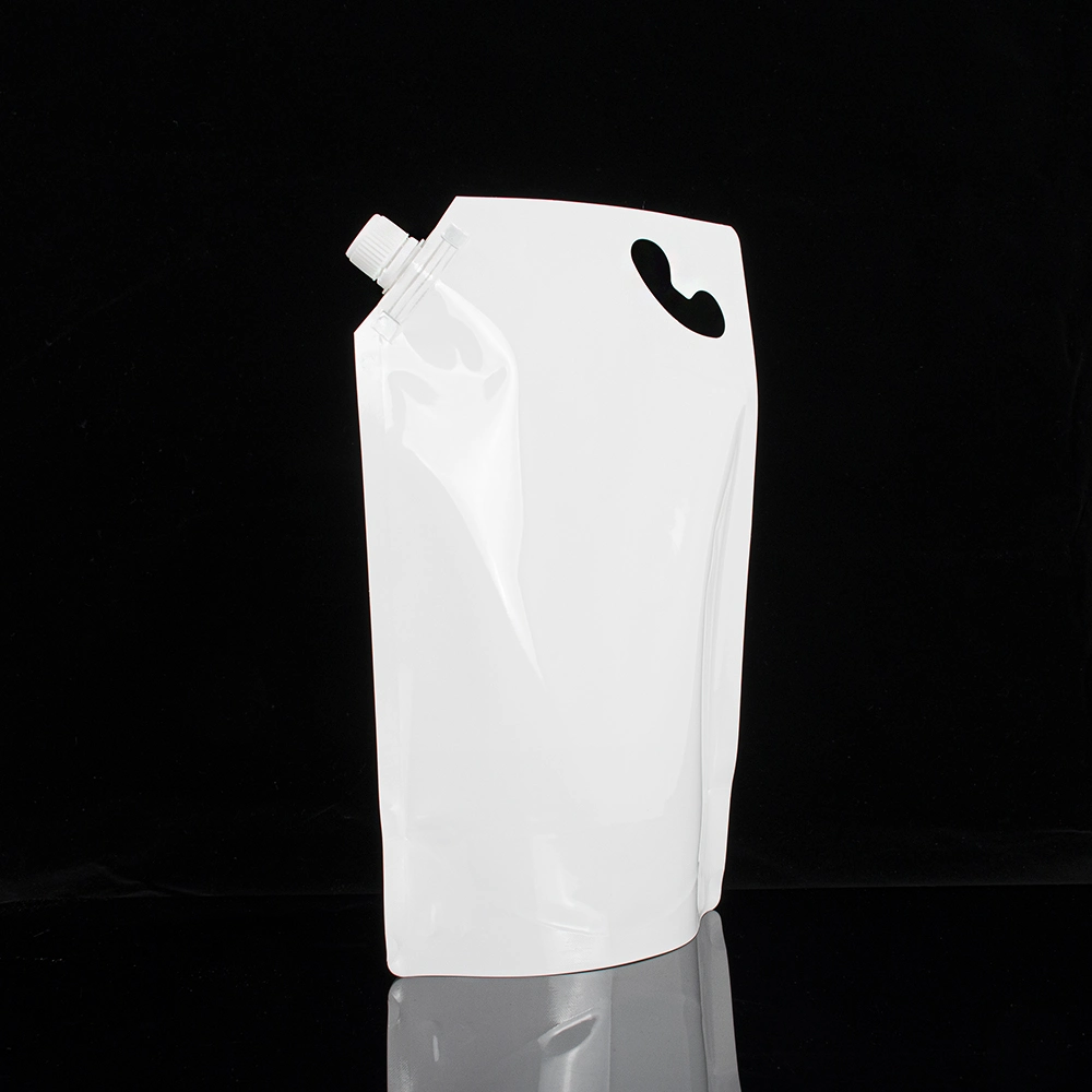 Plastic Drinking Water Drinking Bag Juice Pouch Zipped White Spout Pouches